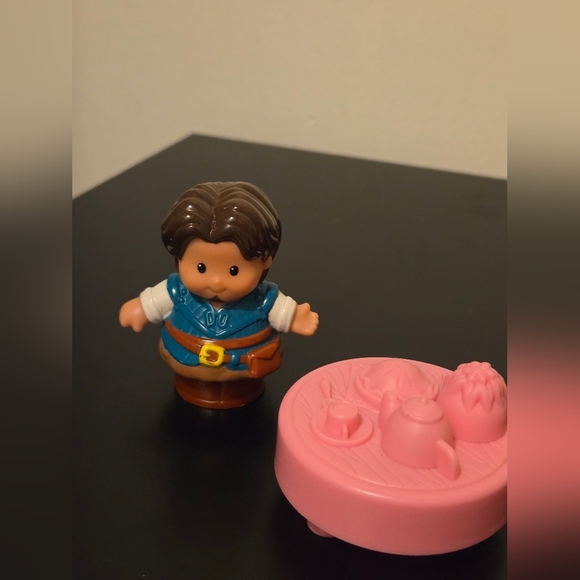 Little People Disney Princess Rapunzels Musical Tower With Prince Flynn - Picture 9 of 13